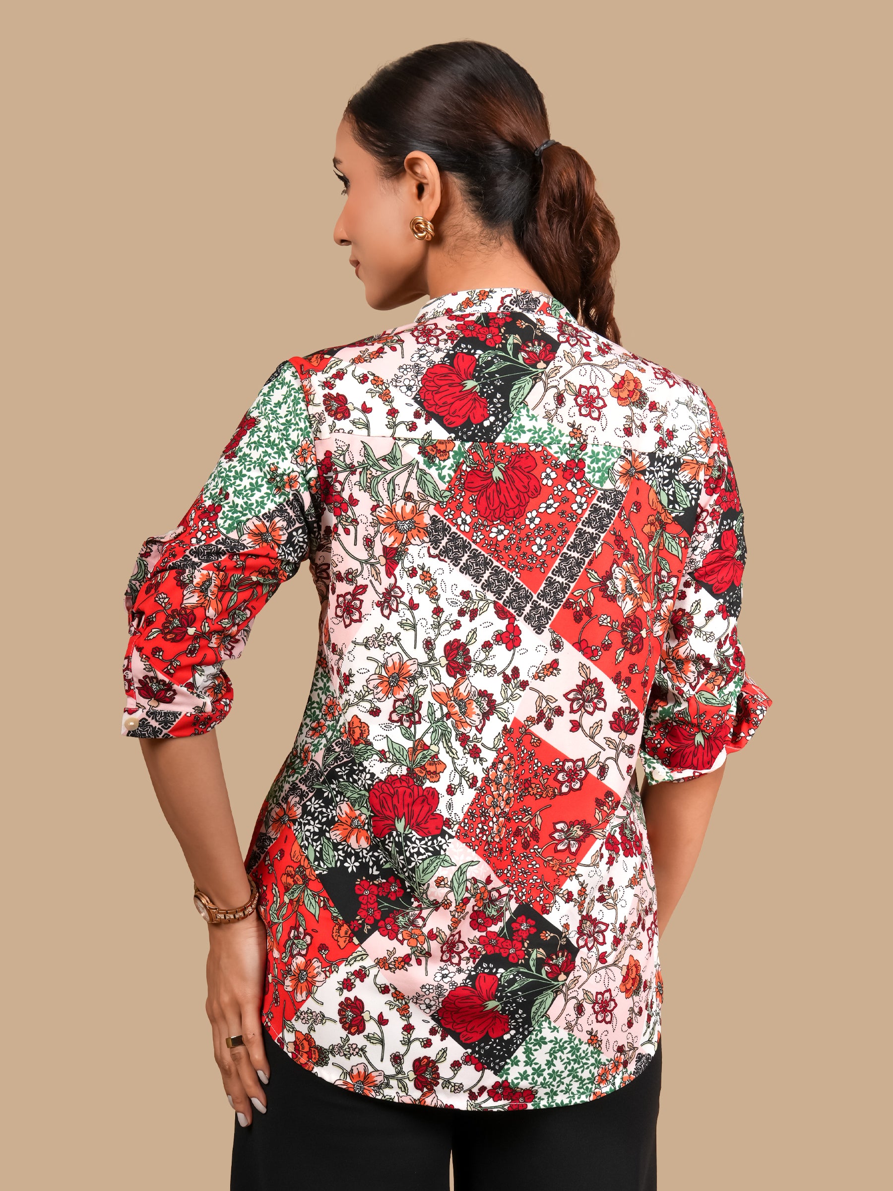 VINTAGE PATCH PRINT TOP