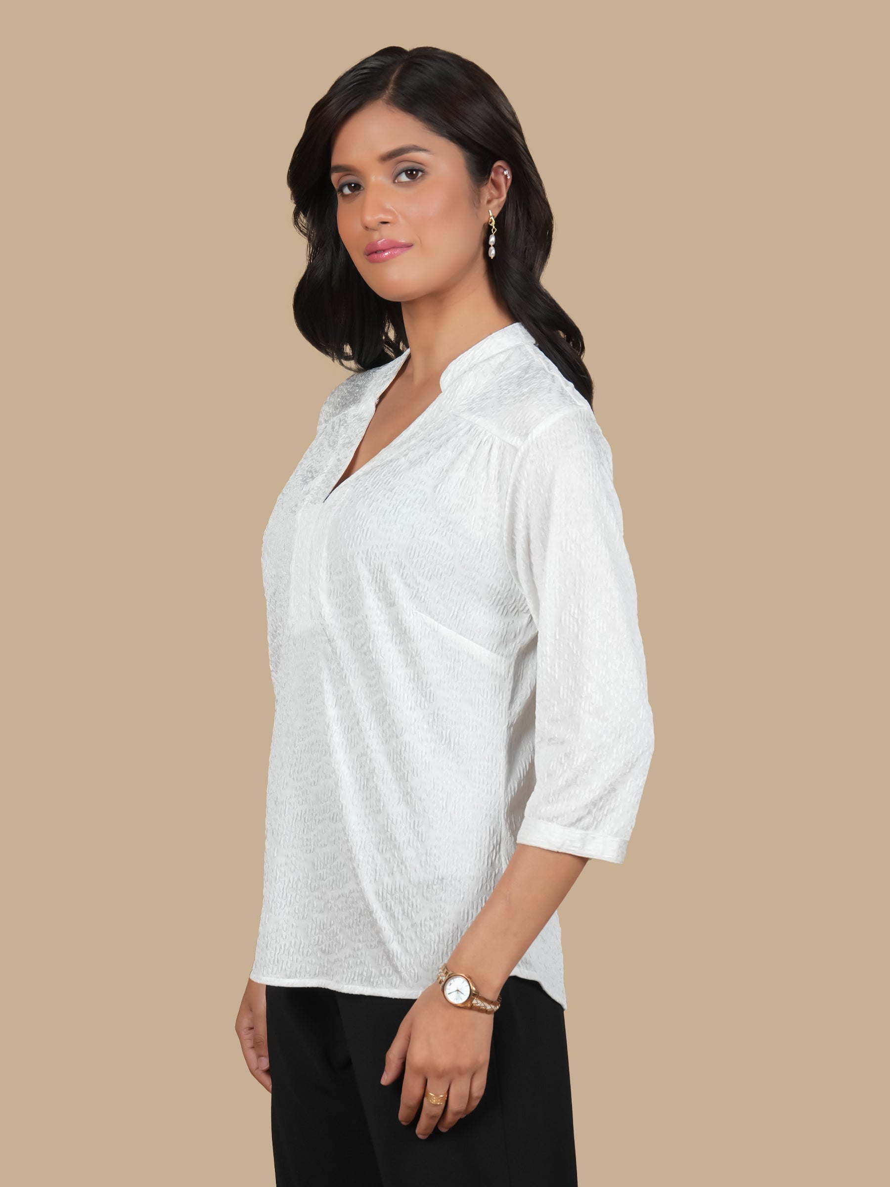 TEXTURED V NECK WHITE TOP