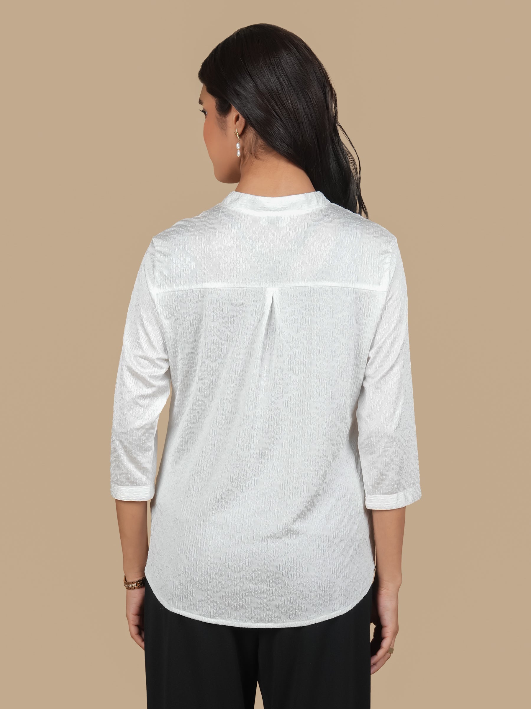 TEXTURED V NECK WHITE TOP