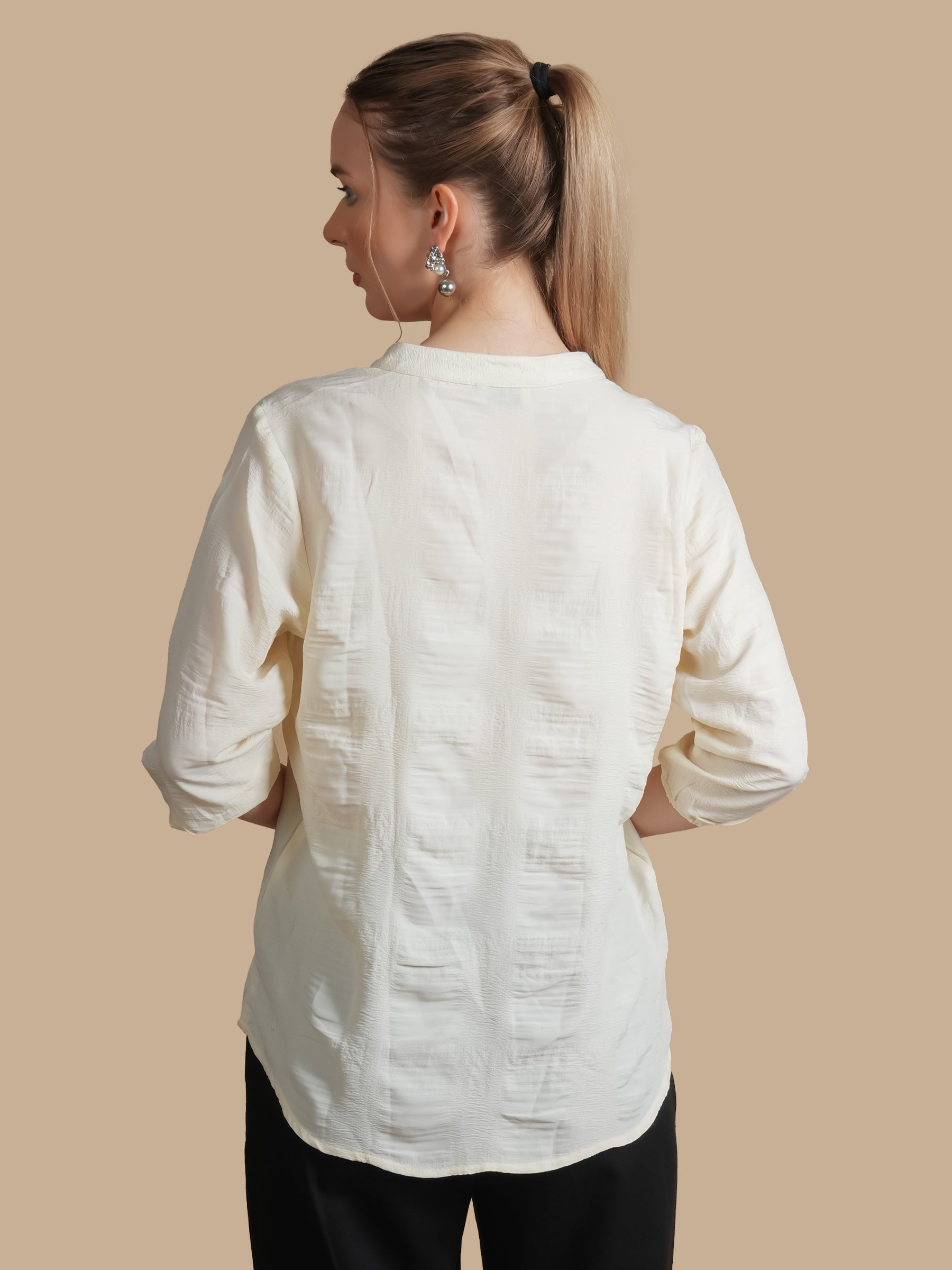 TEXTURED SWAROSVKI  OFF WHITE TOP