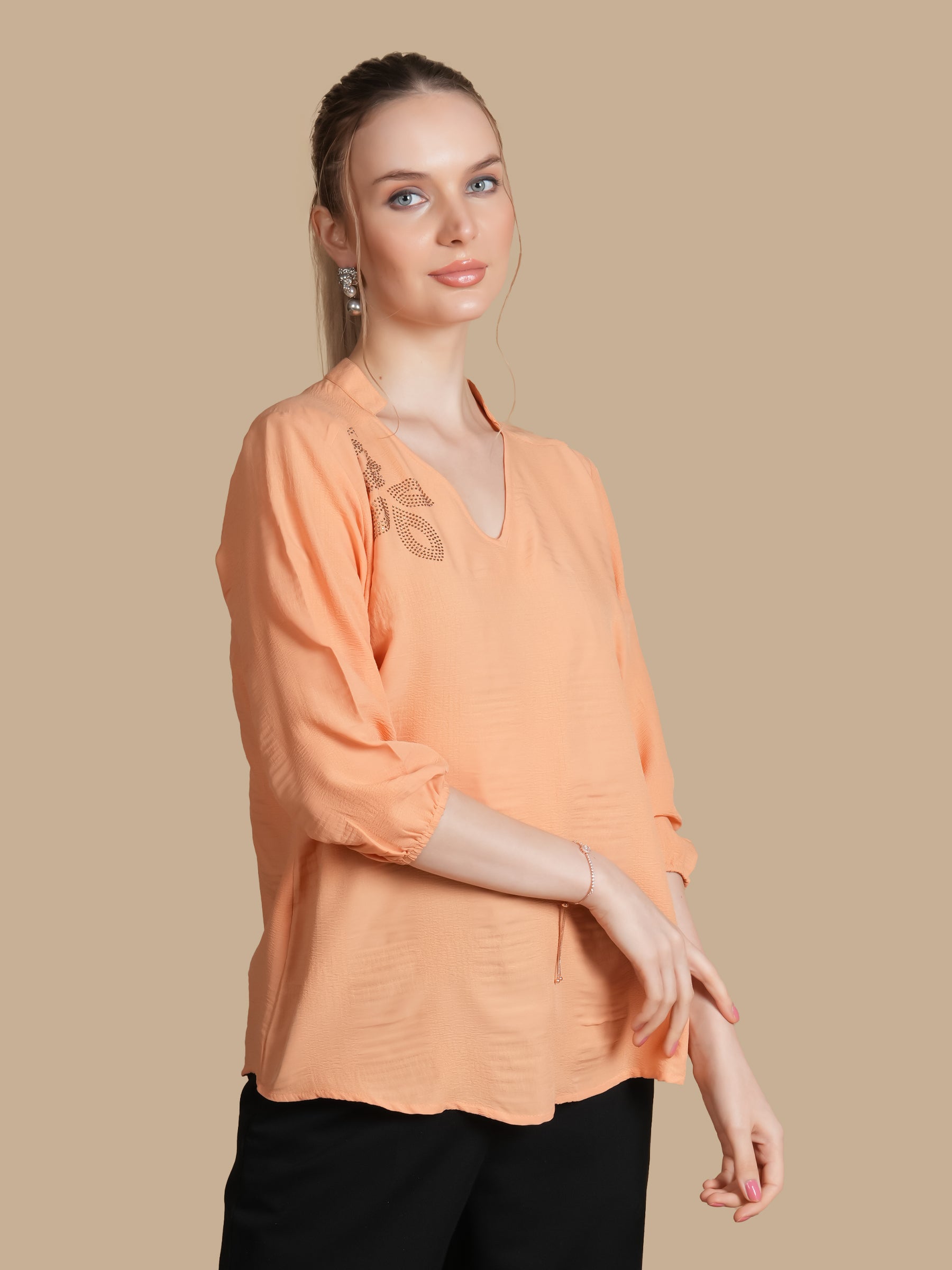 TEXTURED SWAROSVKI PEACH TOP