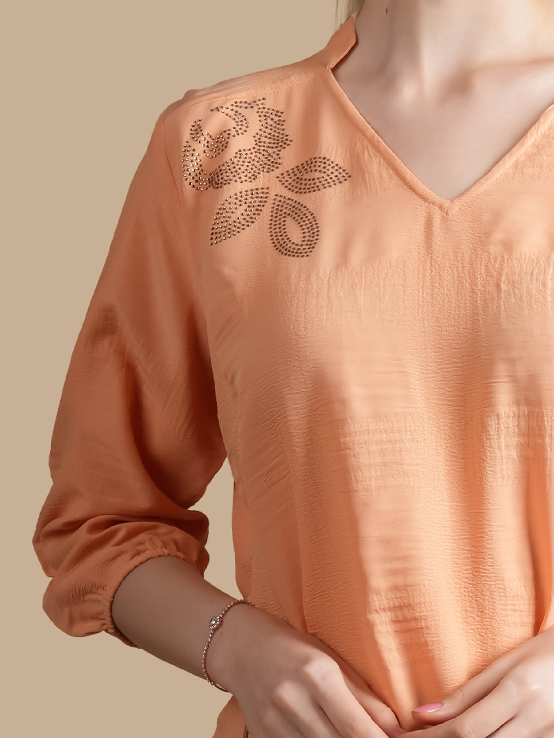 TEXTURED SWAROSVKI PEACH TOP