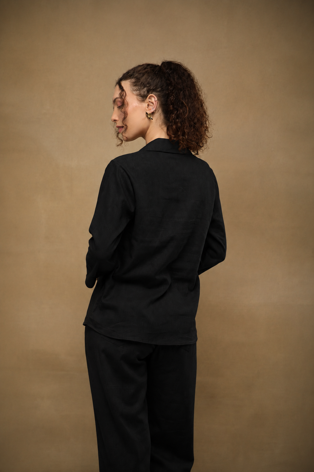 Black Linen Yoke Pintuck Shirt