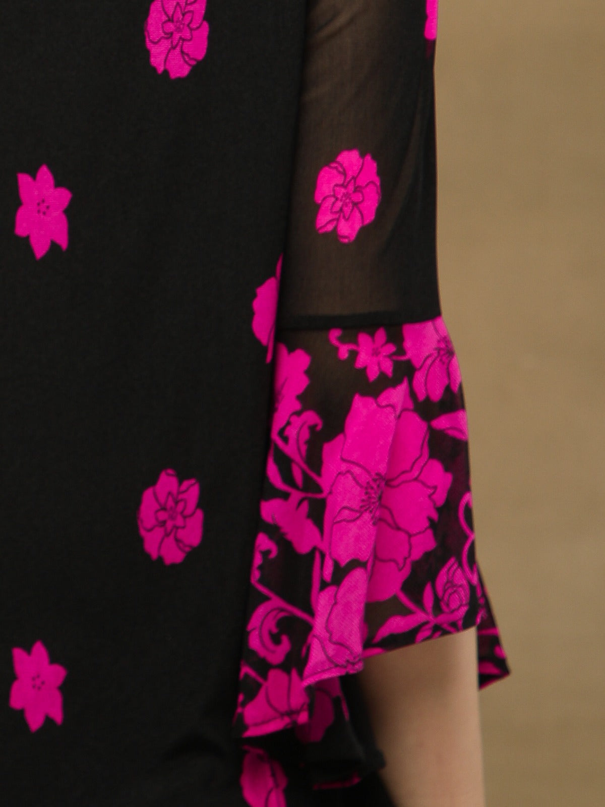 Noir Fuchsia Floral Top