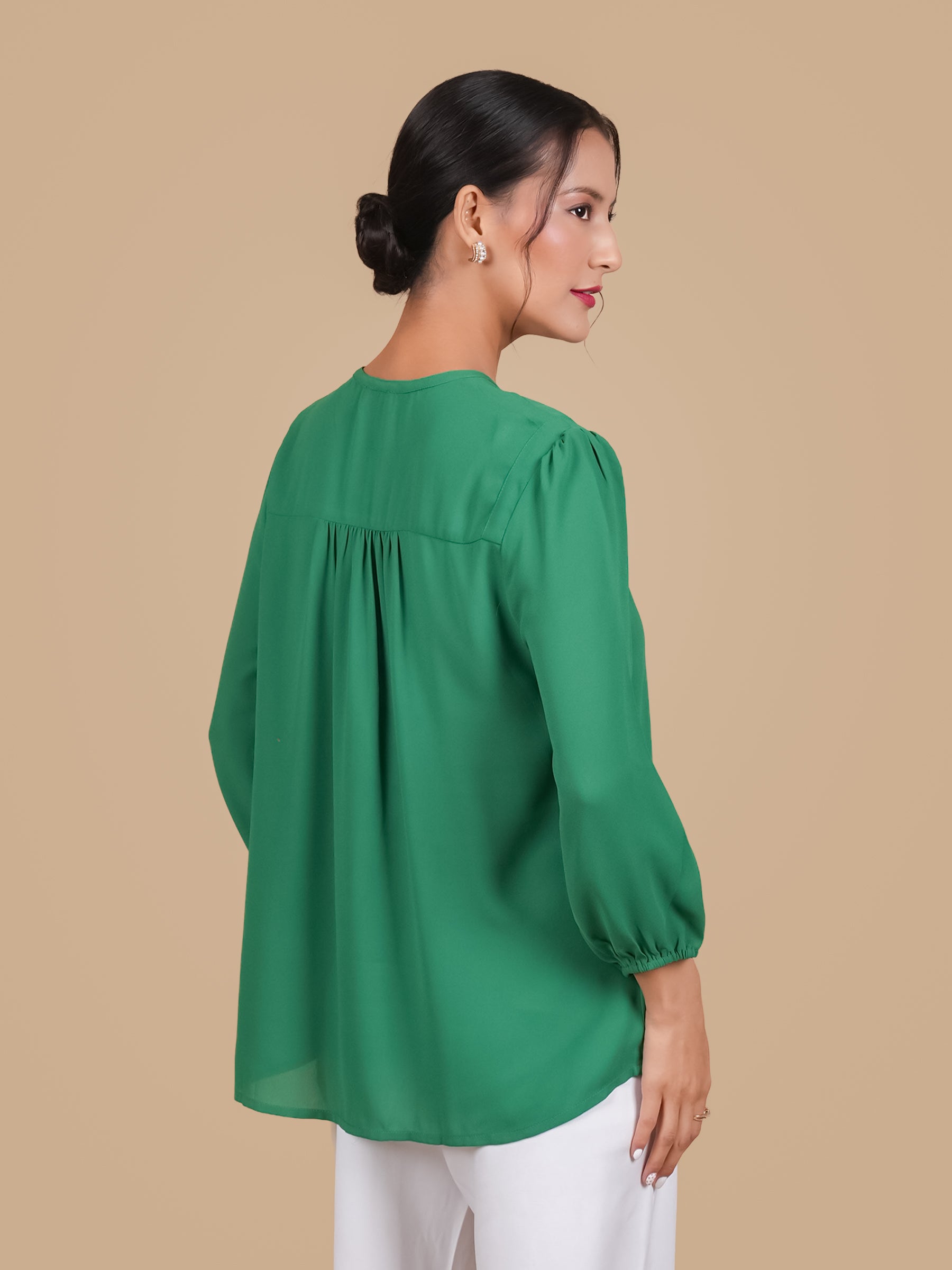 SWAROVSKI ROUND  NECK GREEN TOP