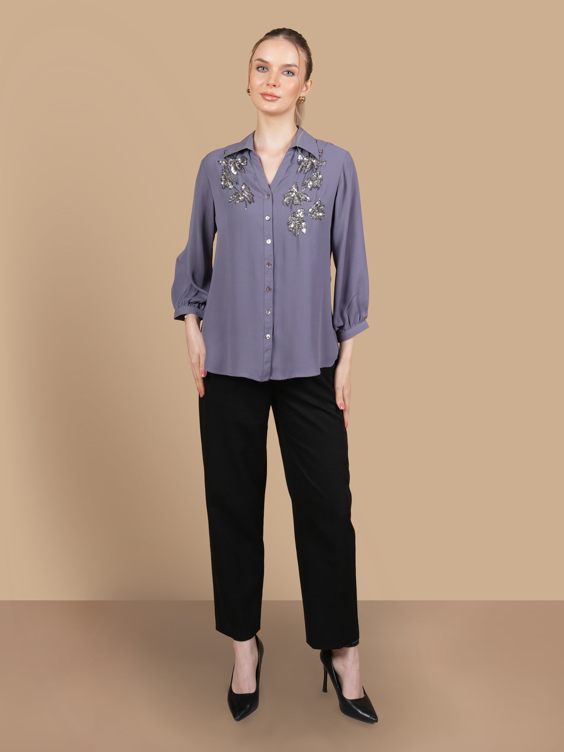 BUTTERFLY SEQUINS  GREY SHIRT