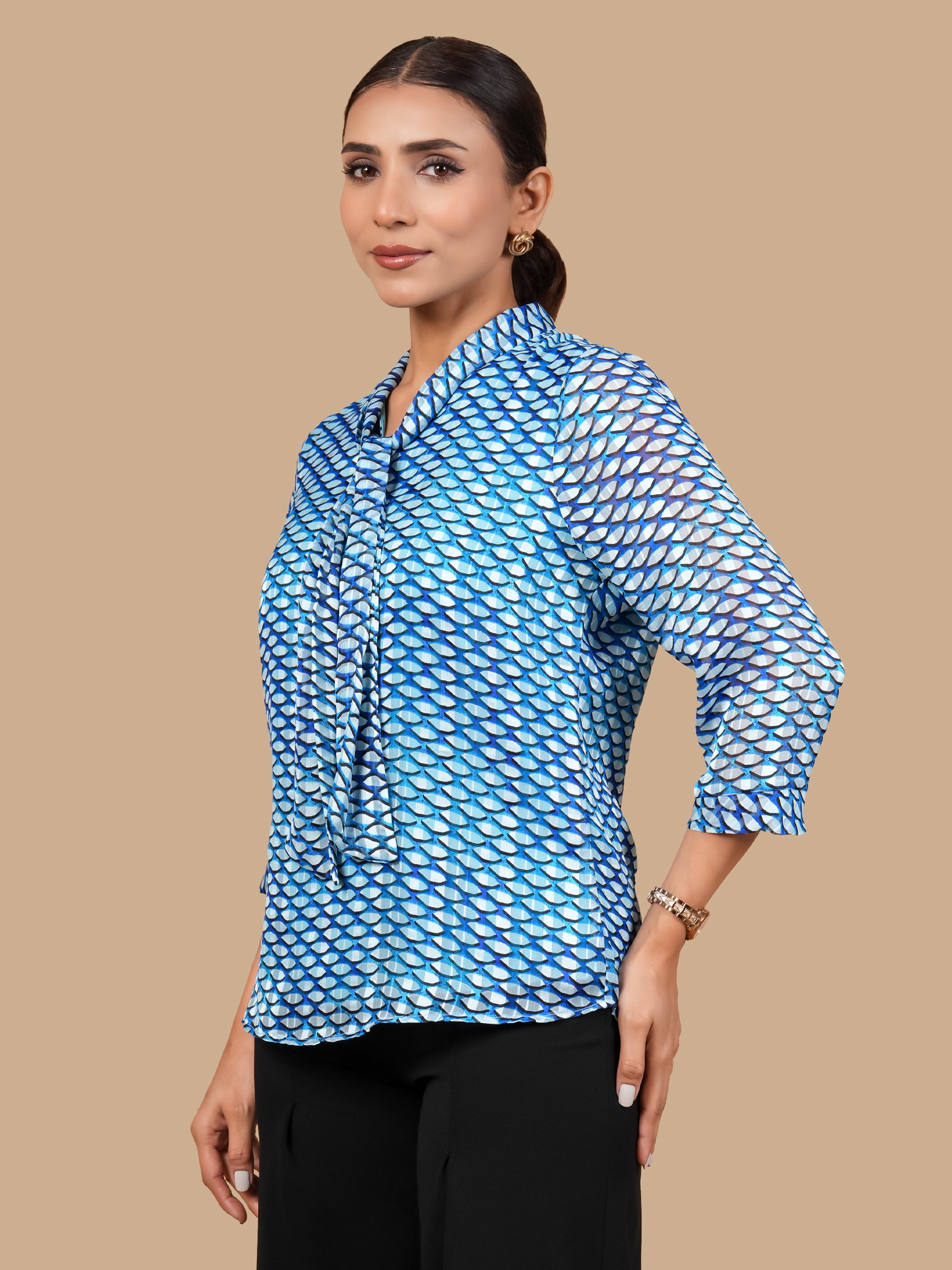 FRONT TIE GEOMTRICAL PRINT TOP