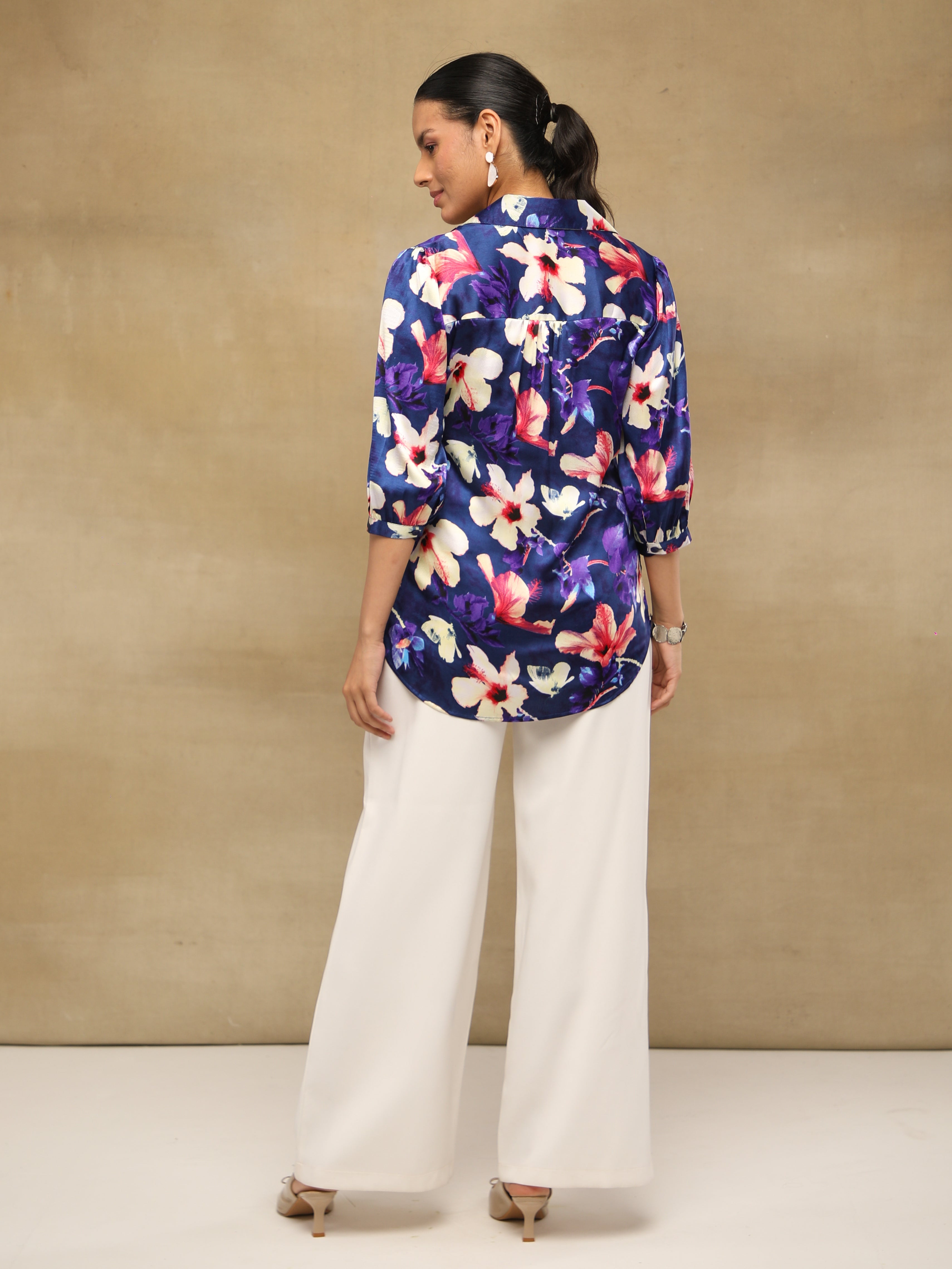 Front Yoke Gather Navy Shirt