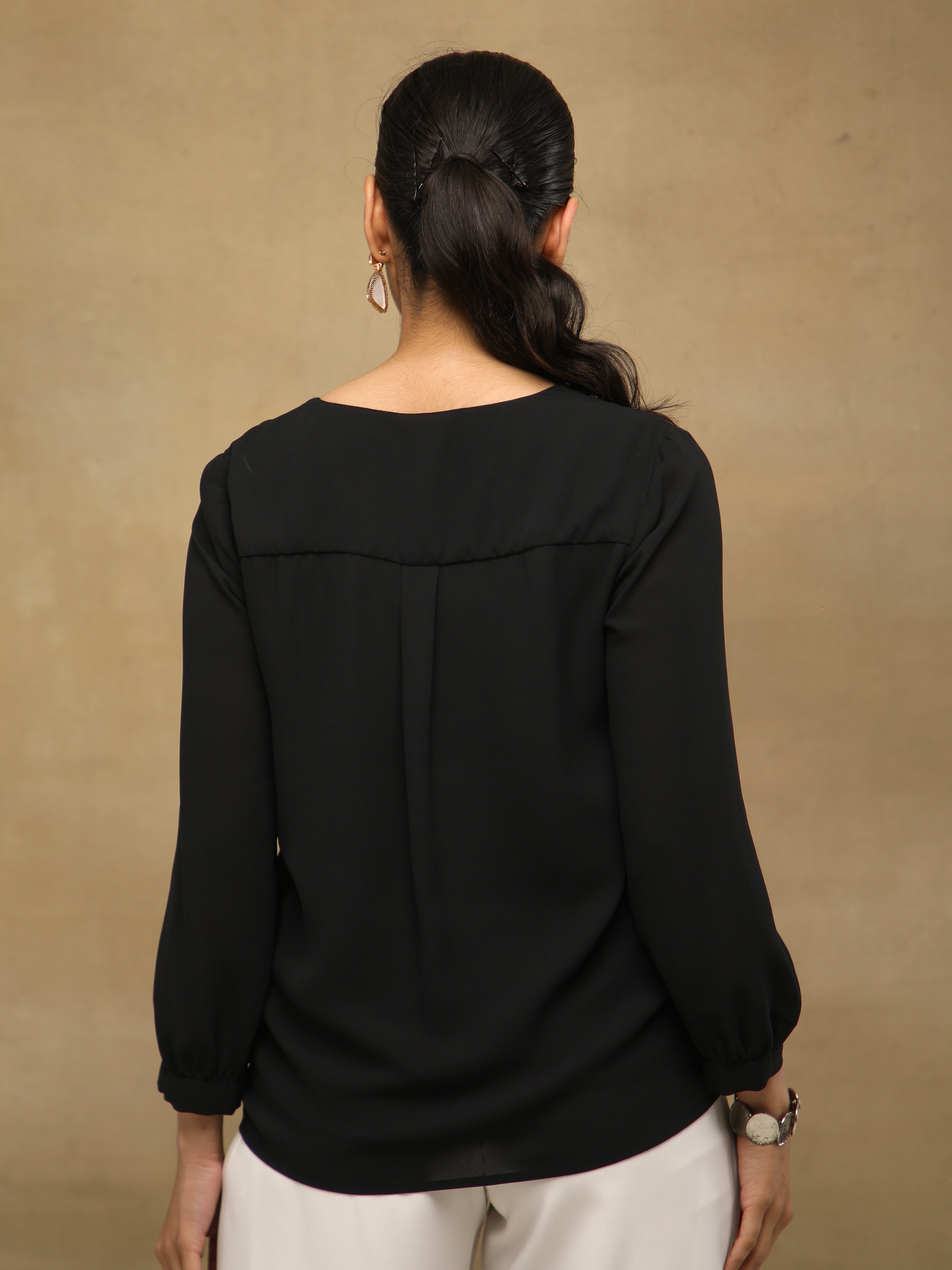 Crystal Curve Black Top