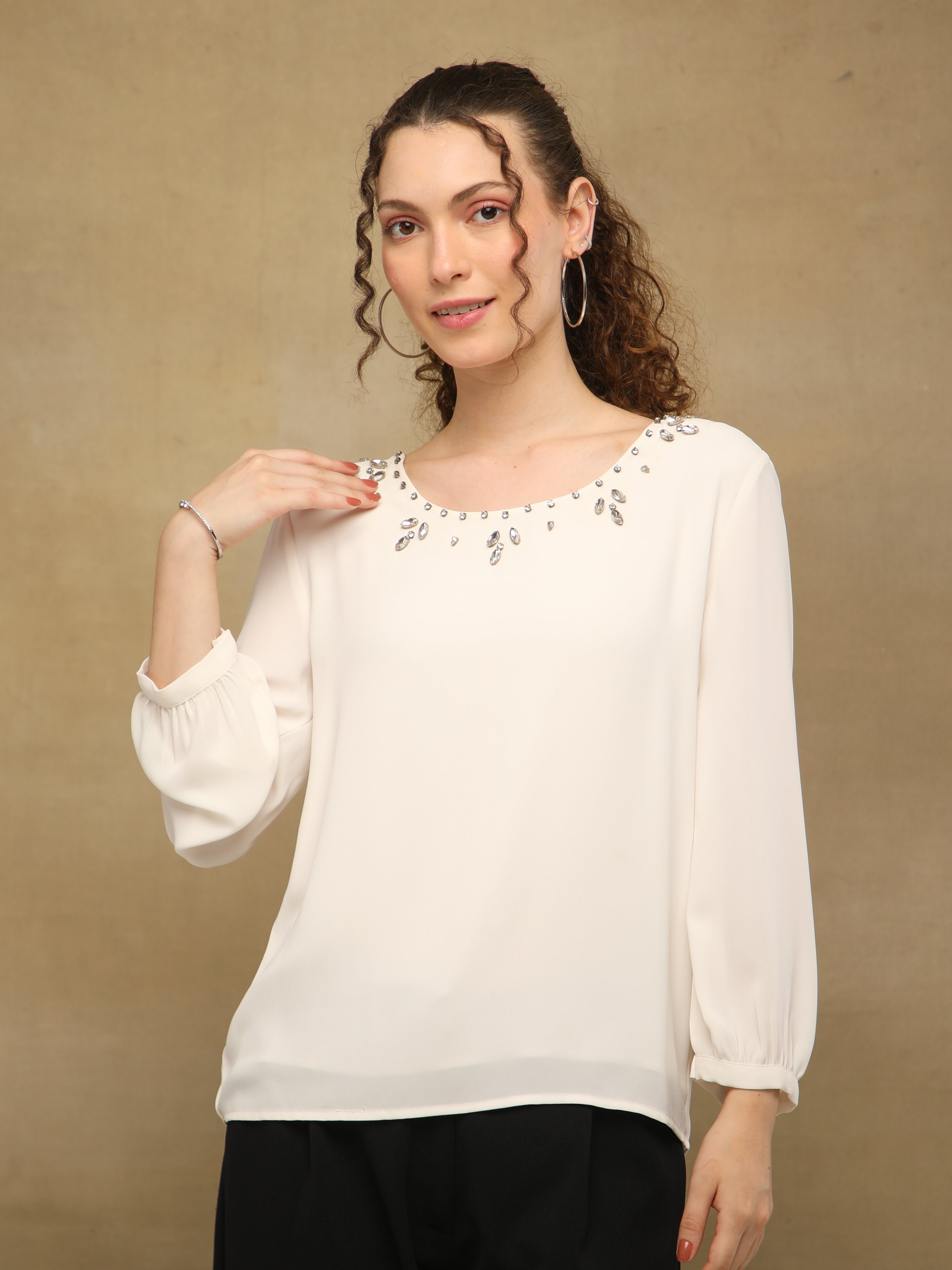 Crystal Curve Offwhite Top