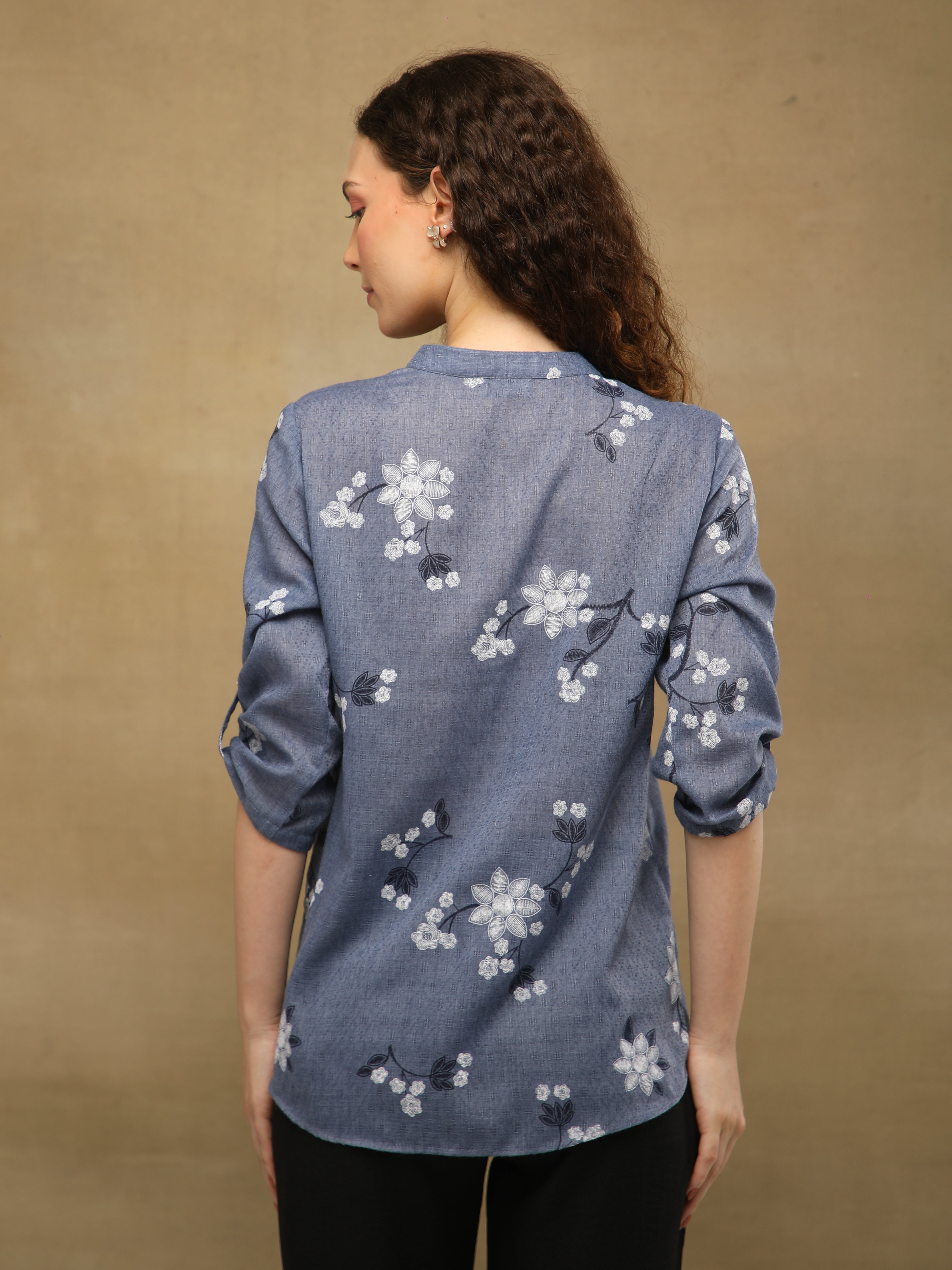 Slate White Floral Print Cotton Topno