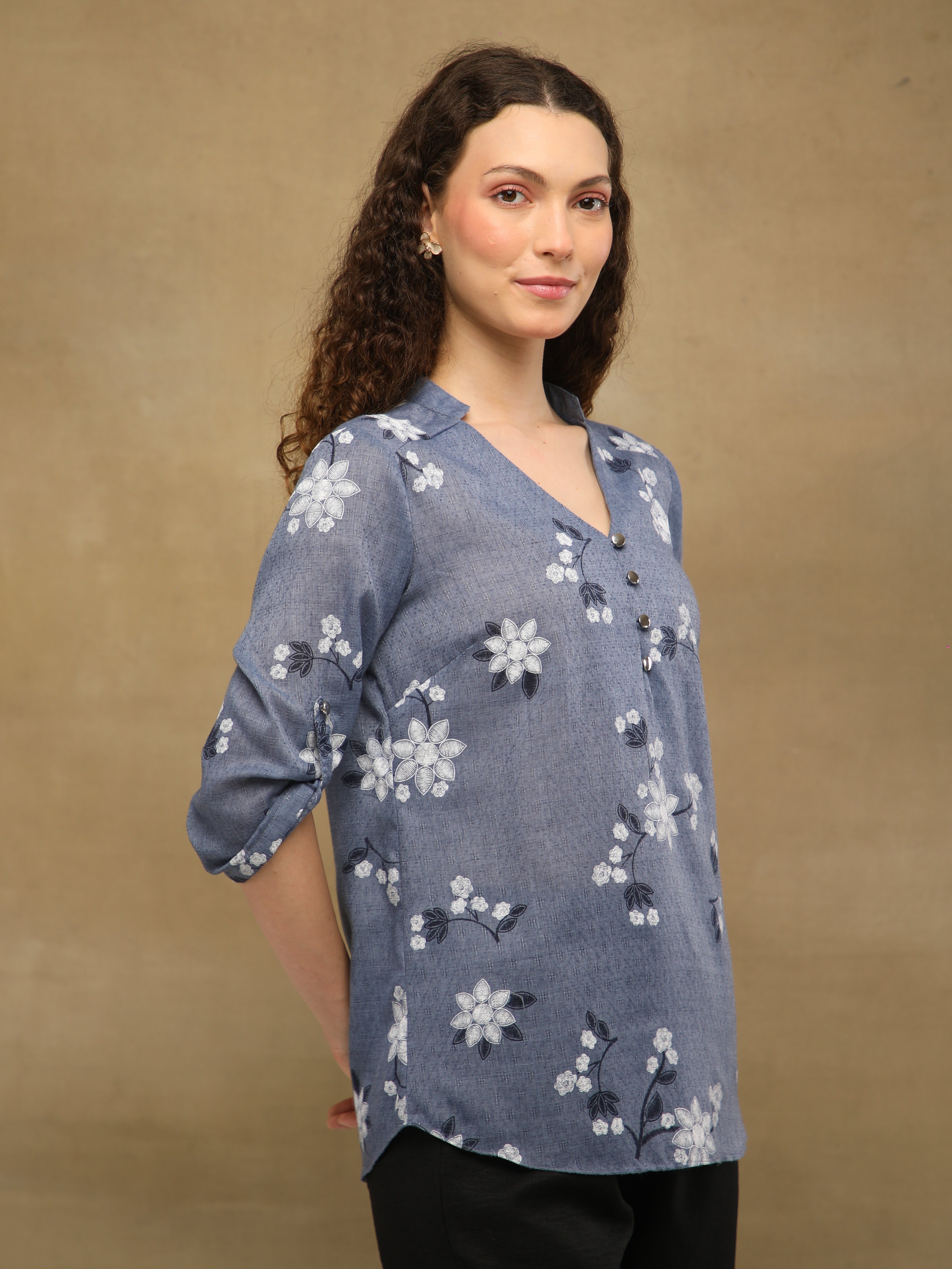 Slate White Floral Print Cotton Topno