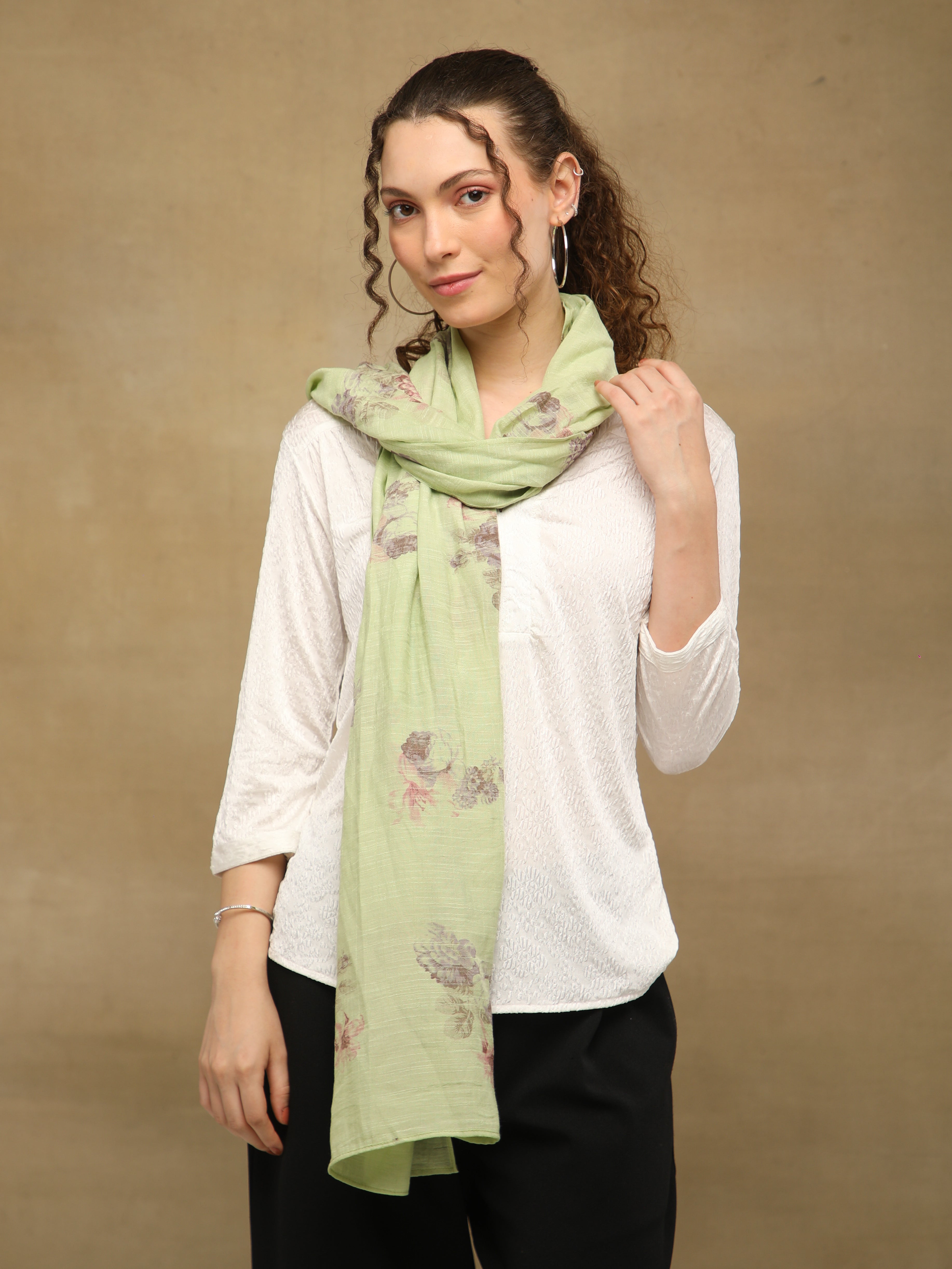 Knitted Half Band Collar White Top
