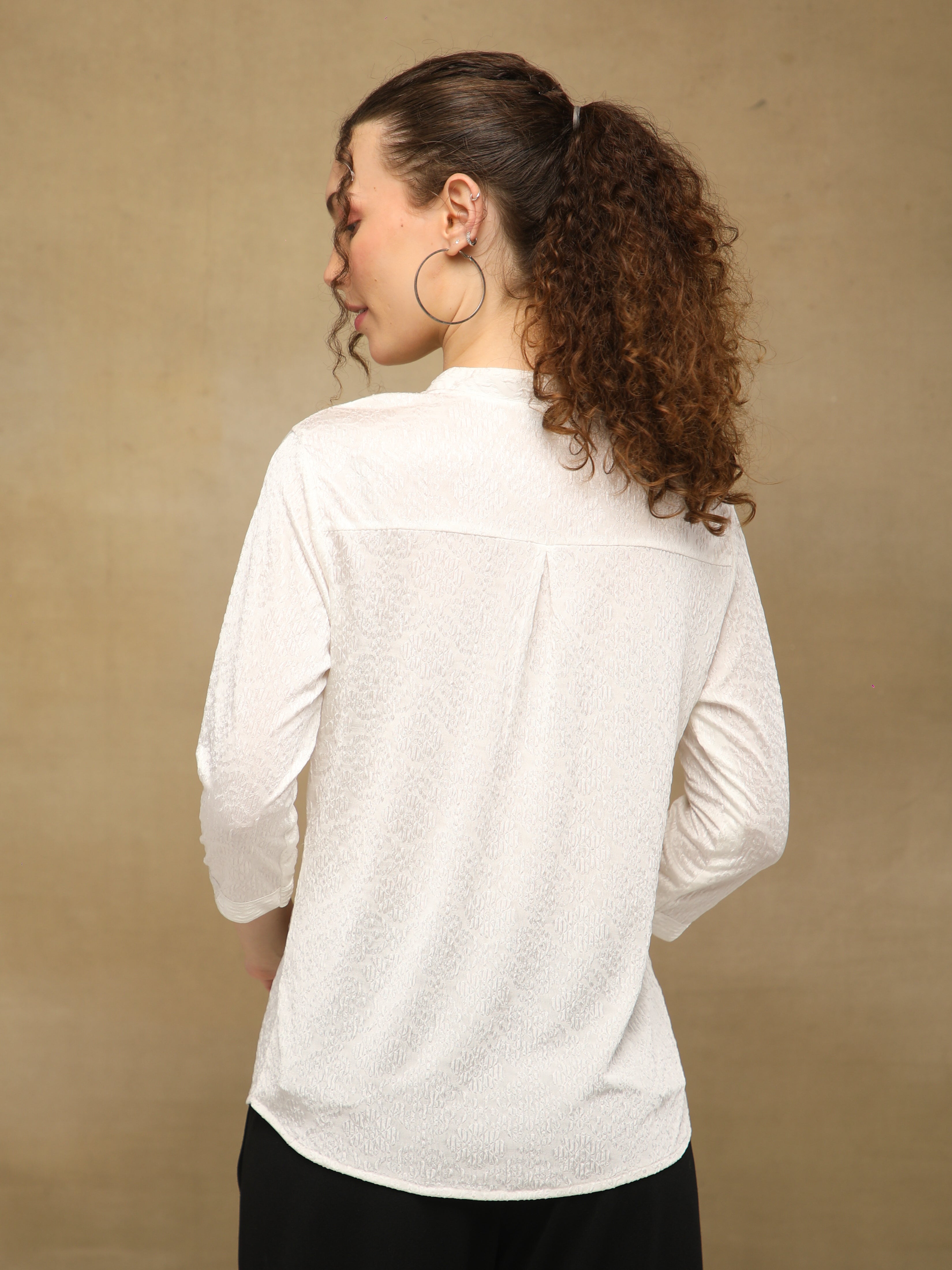 Knitted Half Band Collar White Top