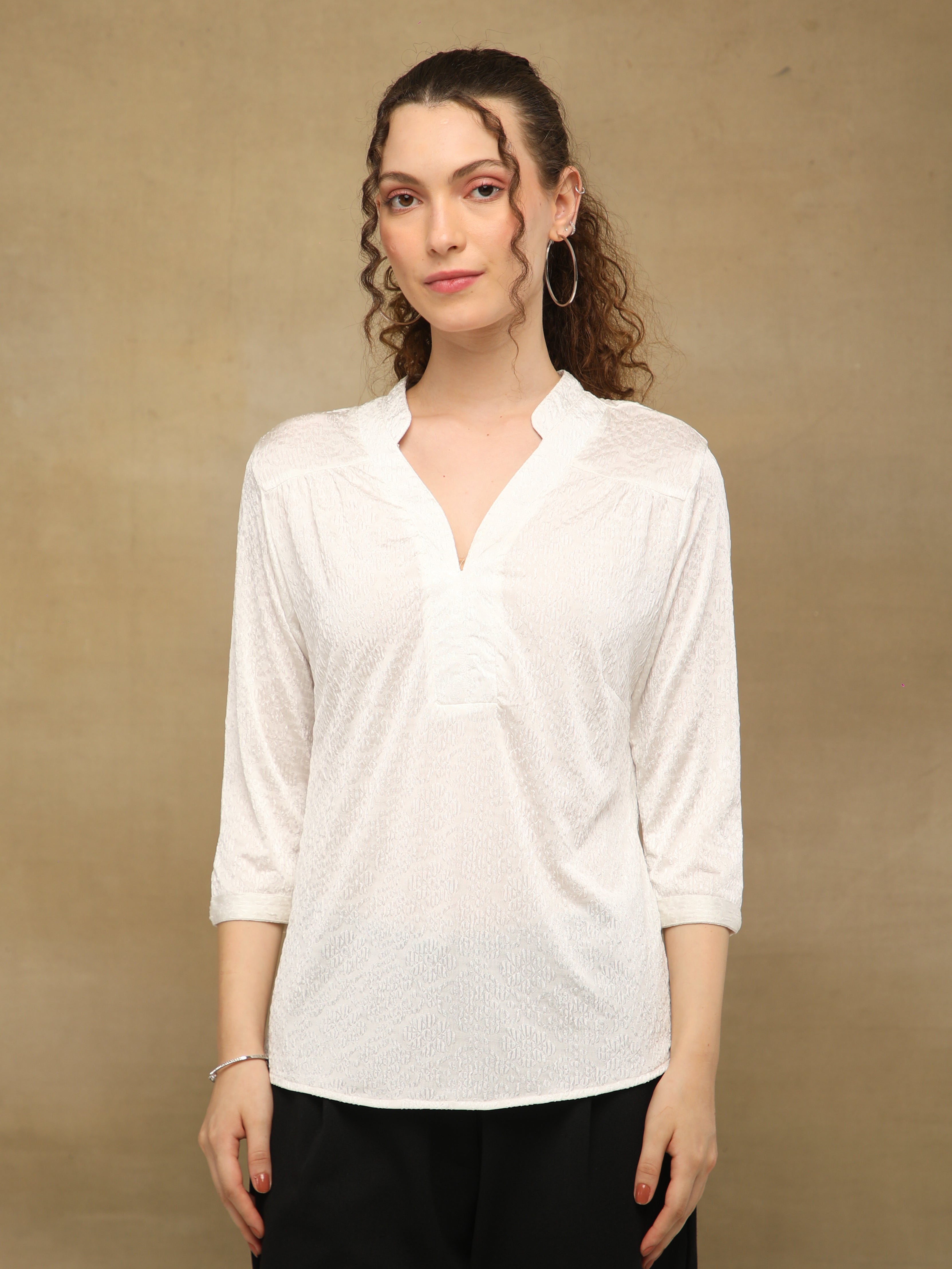 Knitted Half Band Collar White Top